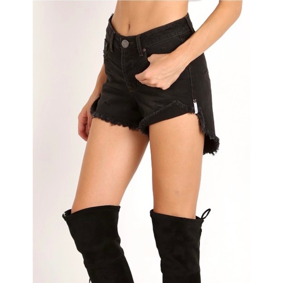 NWT!! ONE x ONE TEASPOON Black Van Juliettes Denim Cut Off Shorts Size 27 - Picture 8 of 16